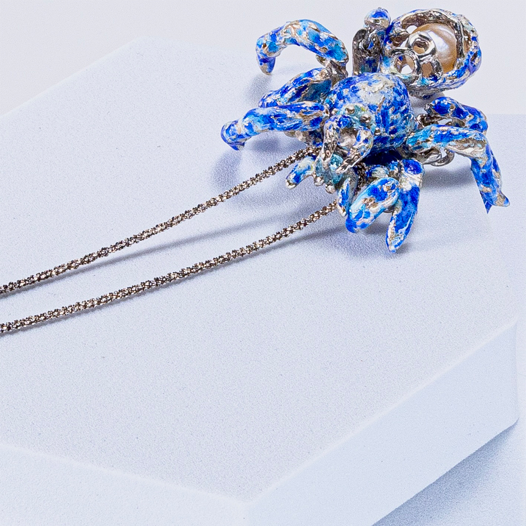 Giulia Iosco Sculpture Blue Tarantula collana donna