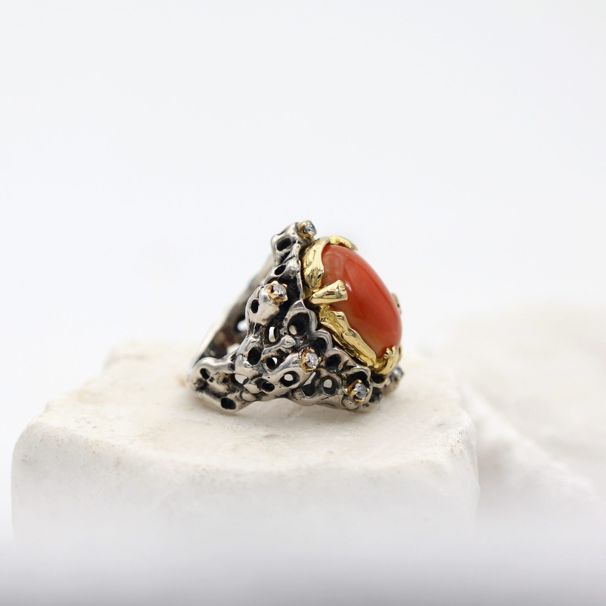 Anna Gioielli Marte anello argento oro corallo diamanti grigi