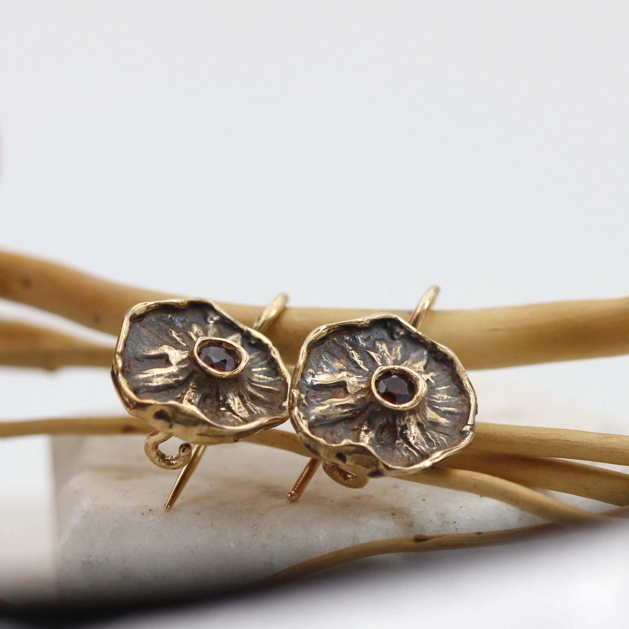 Anna Gioielli Winter Flower Orecchini Bronzo Granati 24 mm