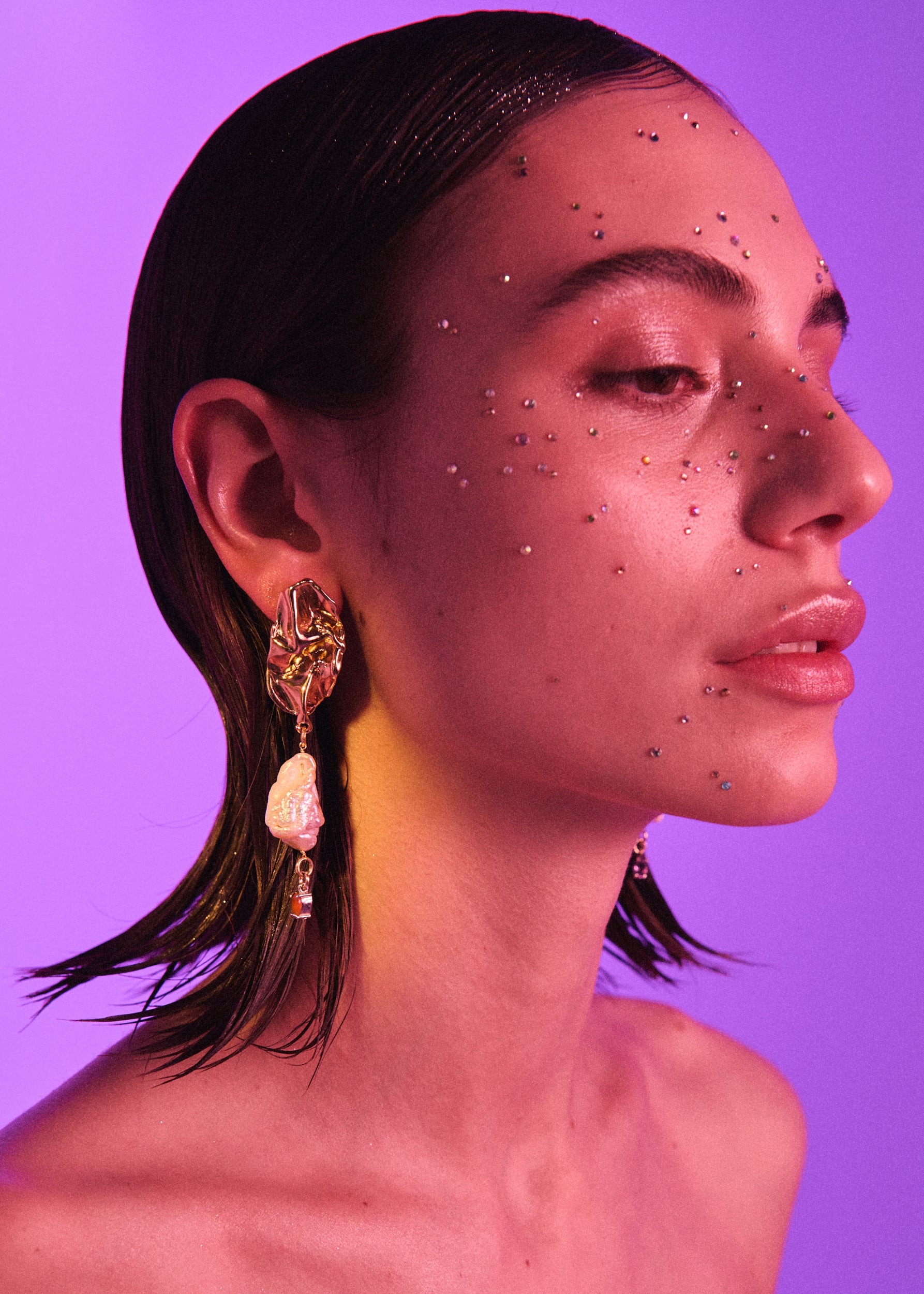 Voodoo Jewels Bold Shapes Izamal orecchini oro perle naturali