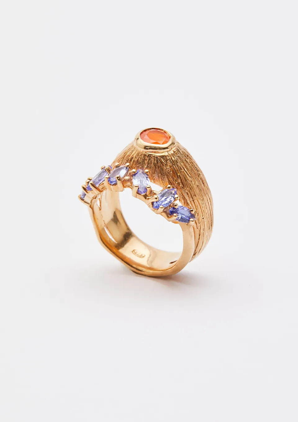 Voodoo Jewels Bold Shapes Peri anello corniola tanzanite oro