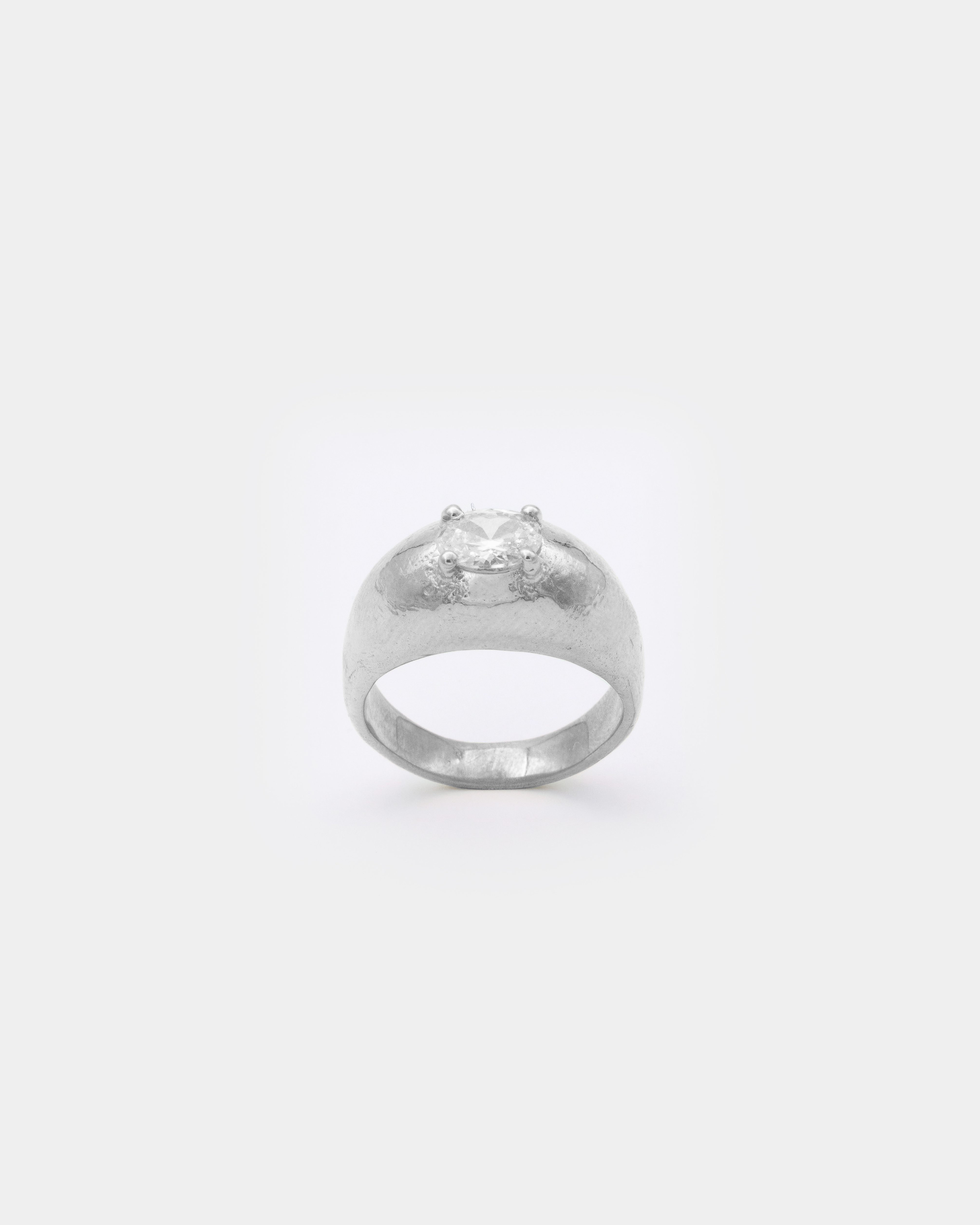Voodoo Jewels Vega anello argento pietra bianca ovale