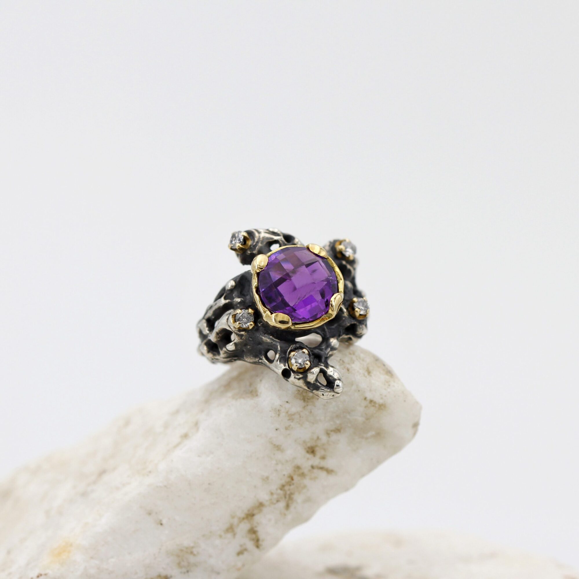 Anna Gioielli Collezione Marte Anello oro ametista diamanti 0,24 ct
