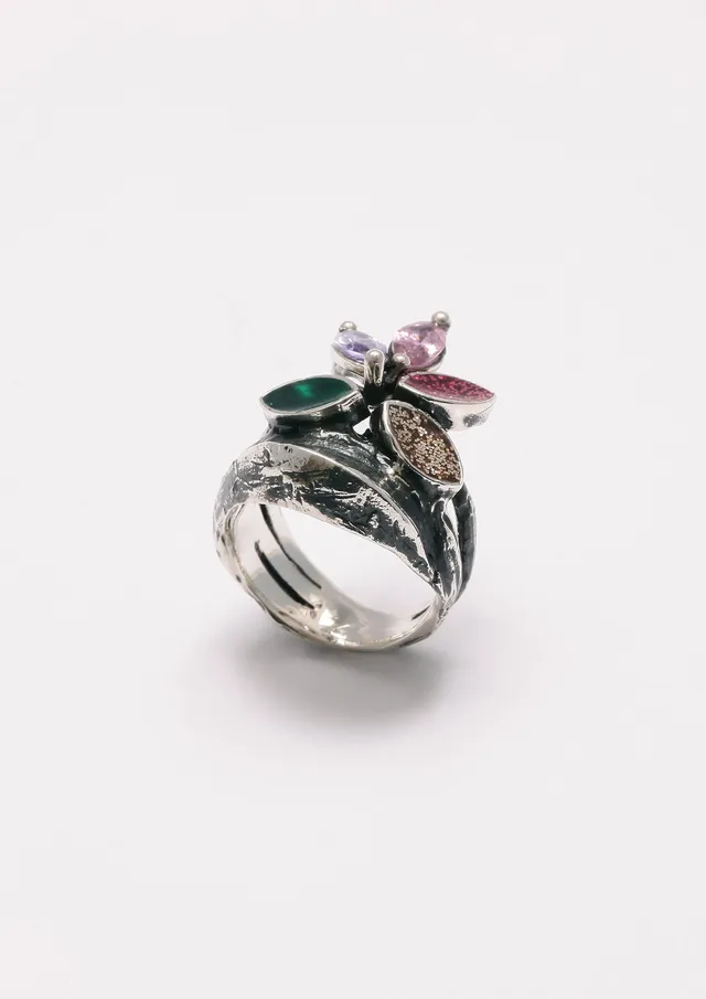 Voodoo Jewels Bold Shapes Ixia anello argento pietre marquise