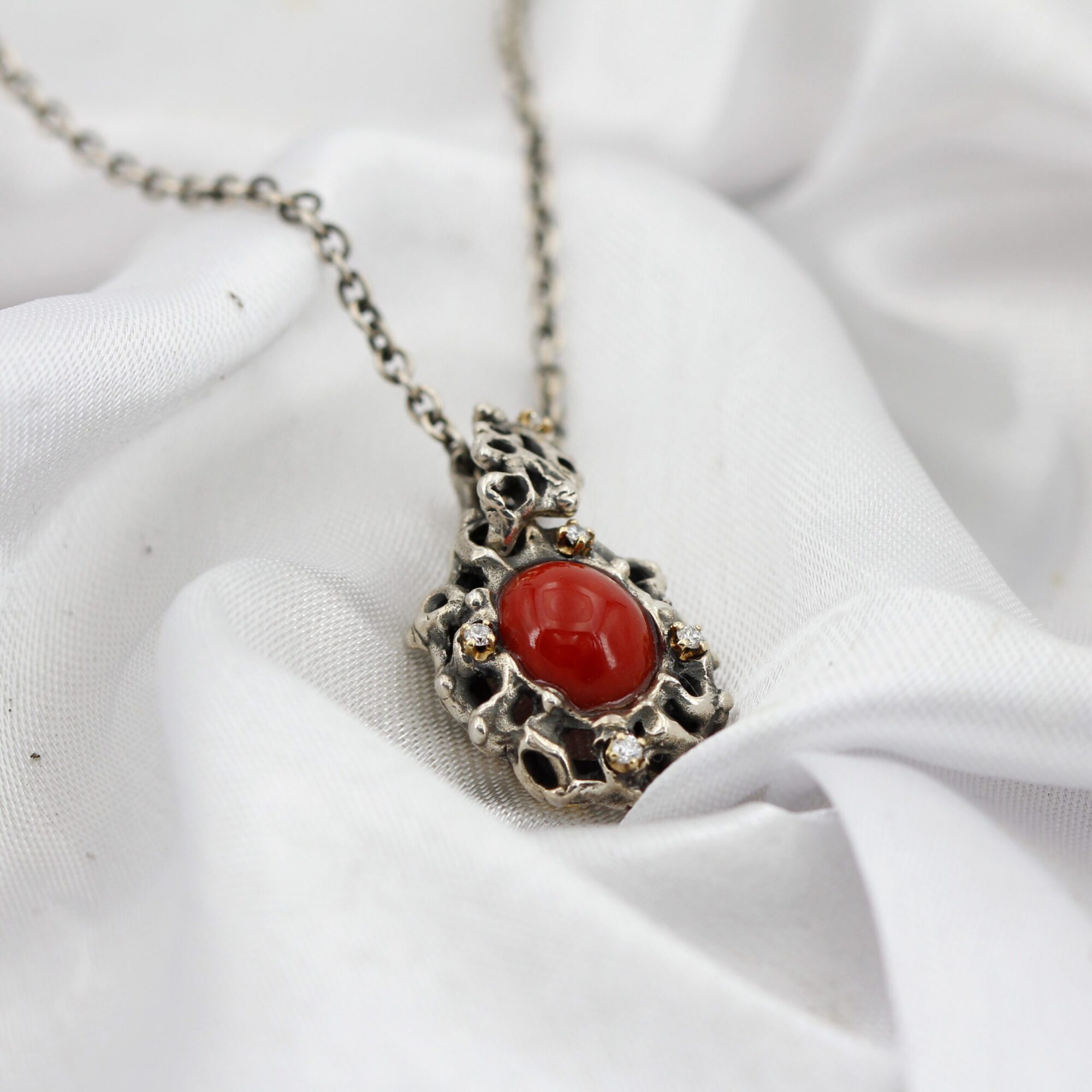 Anna Gioielli Marte Pendente Argento Corallo 5 Diamanti Oro