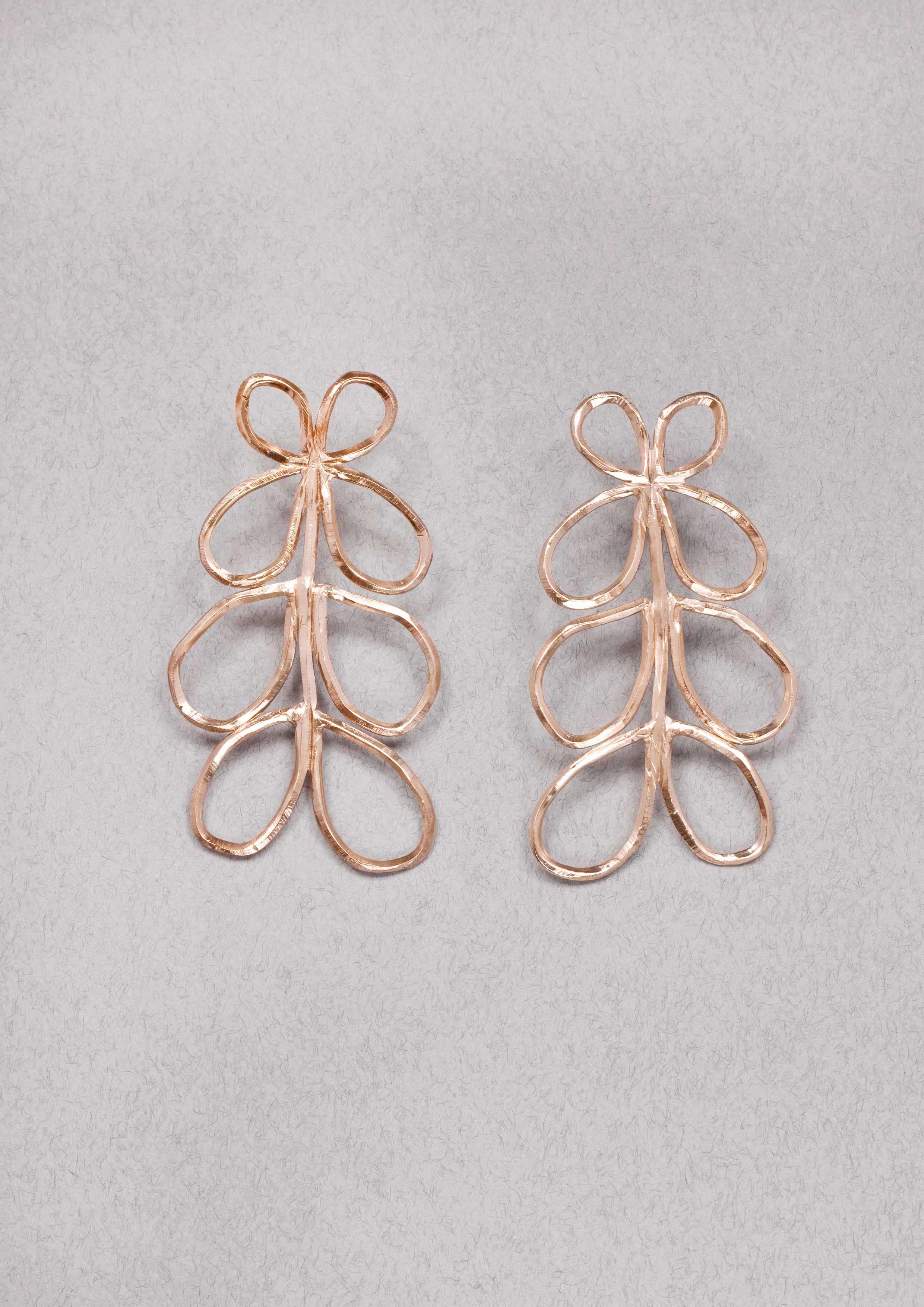 Voodoo Jewels Bold Shapes Petal orecchini bronzo goccia