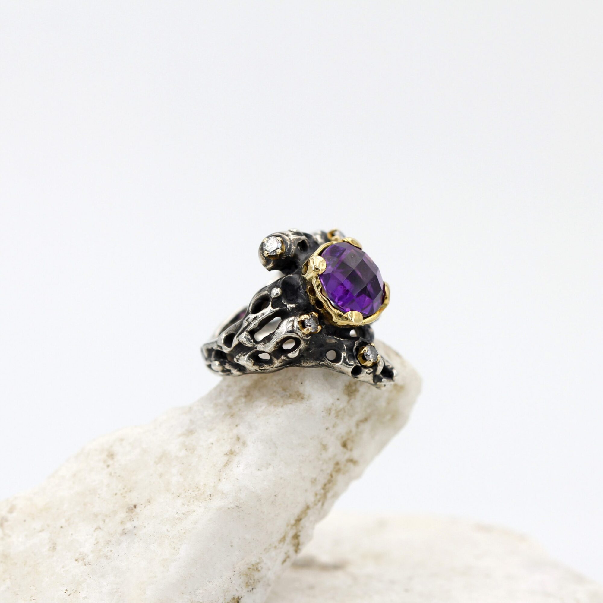 Anna Gioielli Collezione Marte Anello oro ametista diamanti 0,24 ct