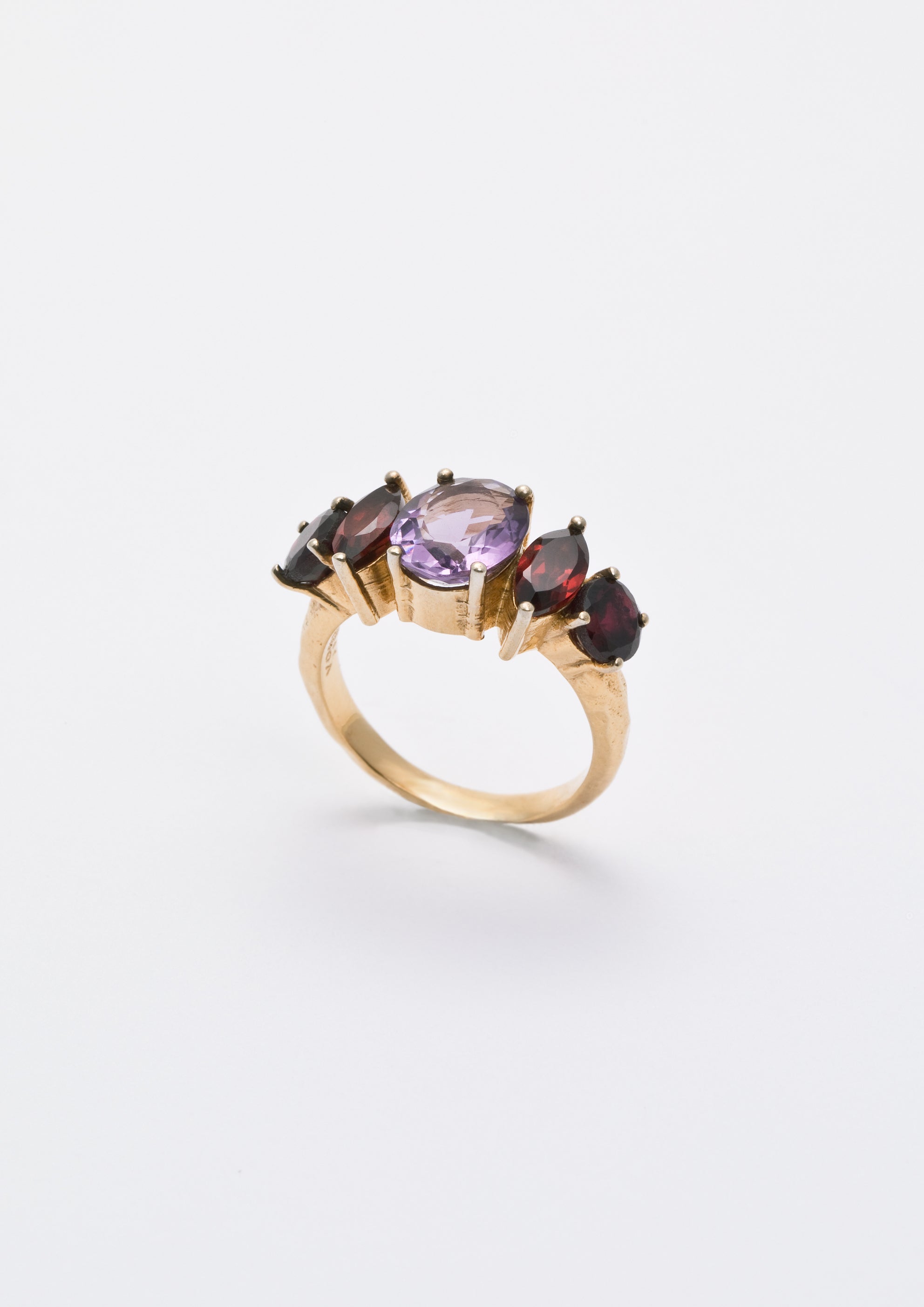Voodoo Jewels Bold Shapes Sumitra anello ametista